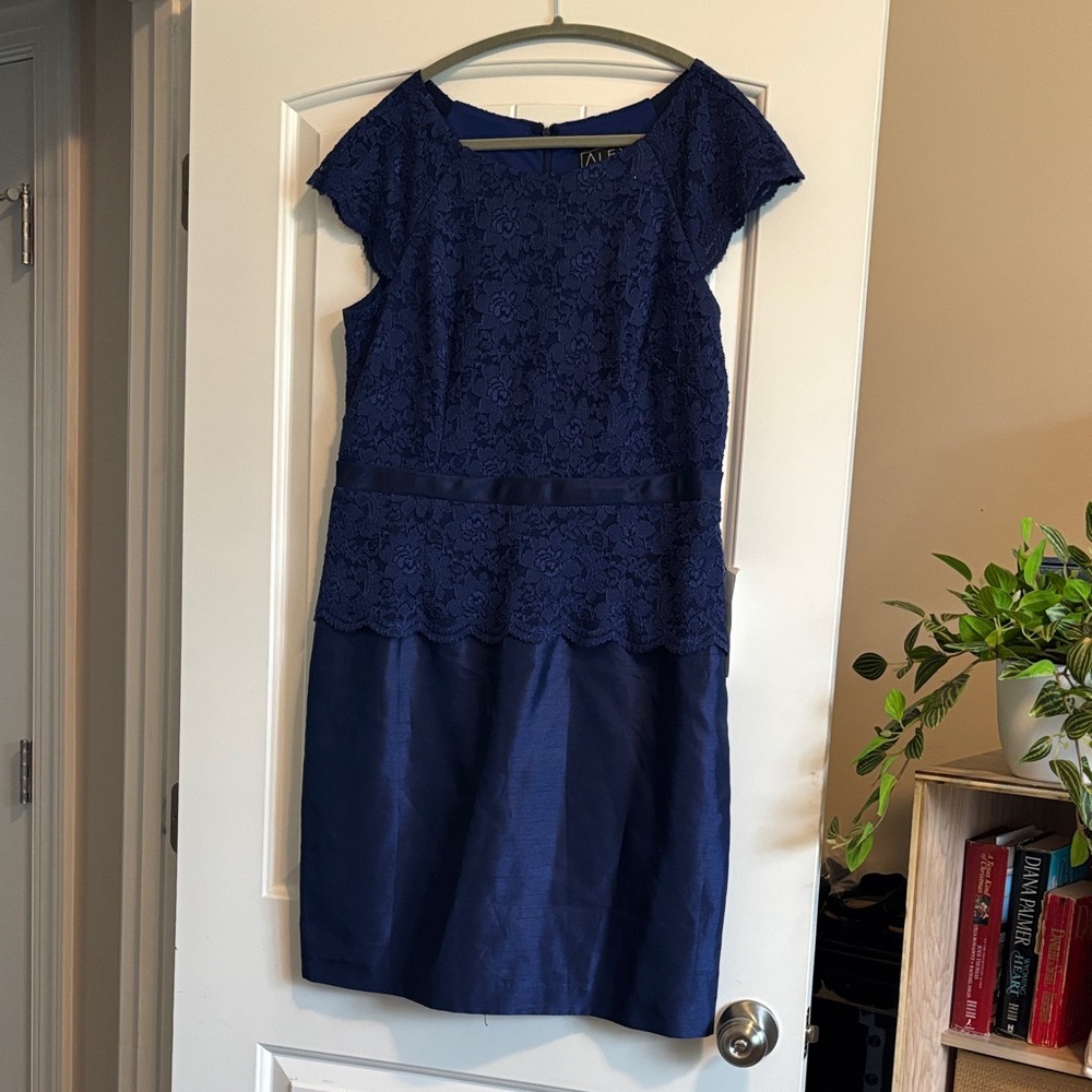 Alex Evenings Navy Lace Midi Dress. 14P